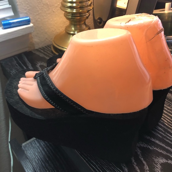 Funky Chunk Women's Black Flip Flops Platform Sandals Size 6 - Picture 5 of 14